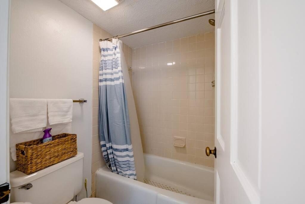 Royal Retreat-Amazing View-King Bed-1 Bedroom-Full Kitchen-Free Parking-Self Check-In Myrtle Beach Exterior photo