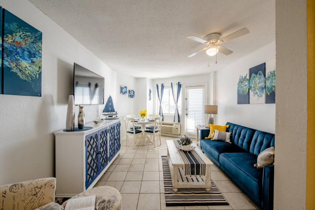 Royal Retreat-Amazing View-King Bed-1 Bedroom-Full Kitchen-Free Parking-Self Check-In Myrtle Beach Exterior photo